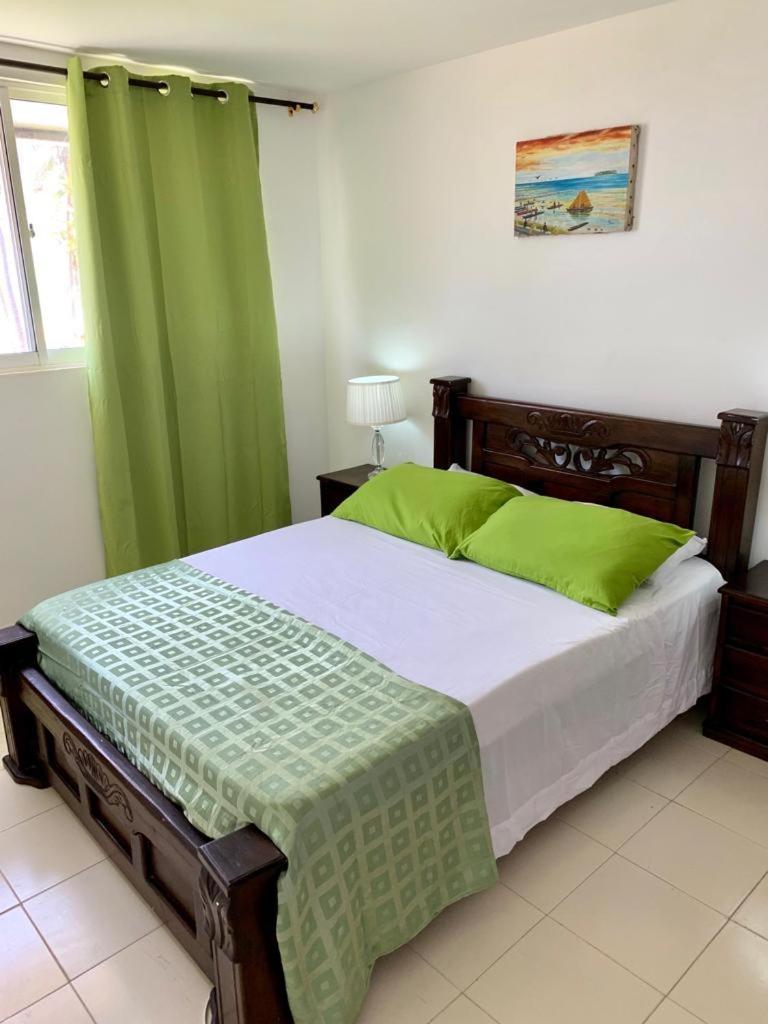 Apartamentos Limsor Playa Frente Al Mar San Andrés Exterior foto